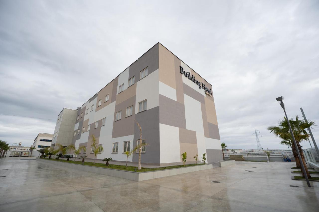 Building Hotel Teverola Екстер'єр фото